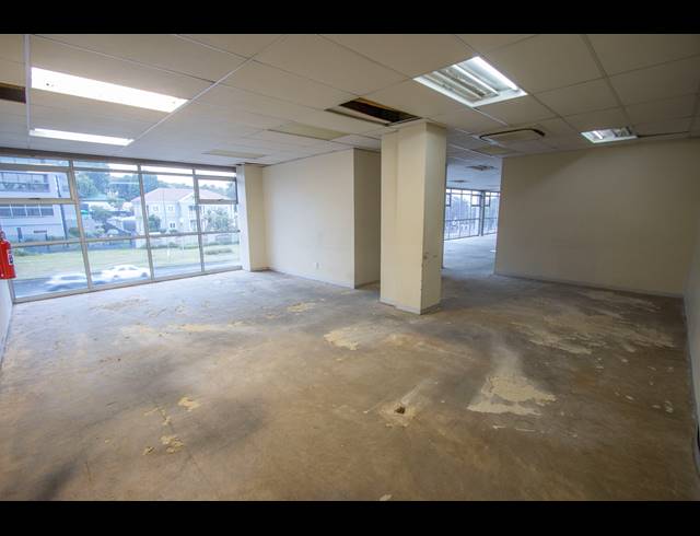 1,596M² OFFICE TO LET IN PARKMORE